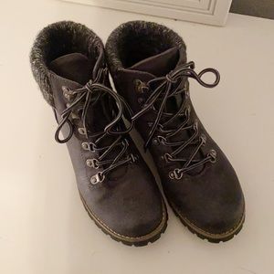 Women’s Cliff Brand Hiking Boots- Gray- Size 7